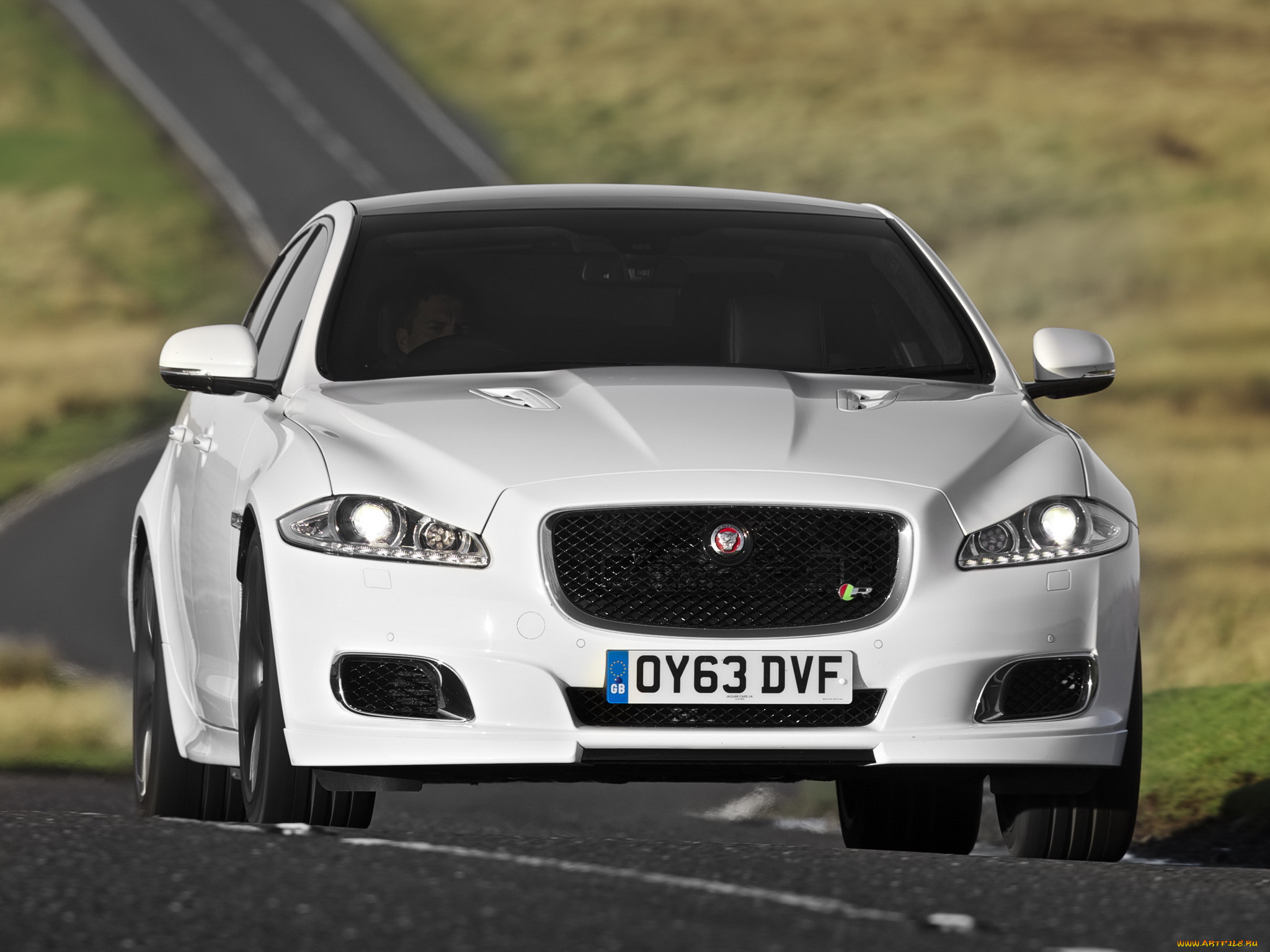 , jaguar, xjr, uk-spec
